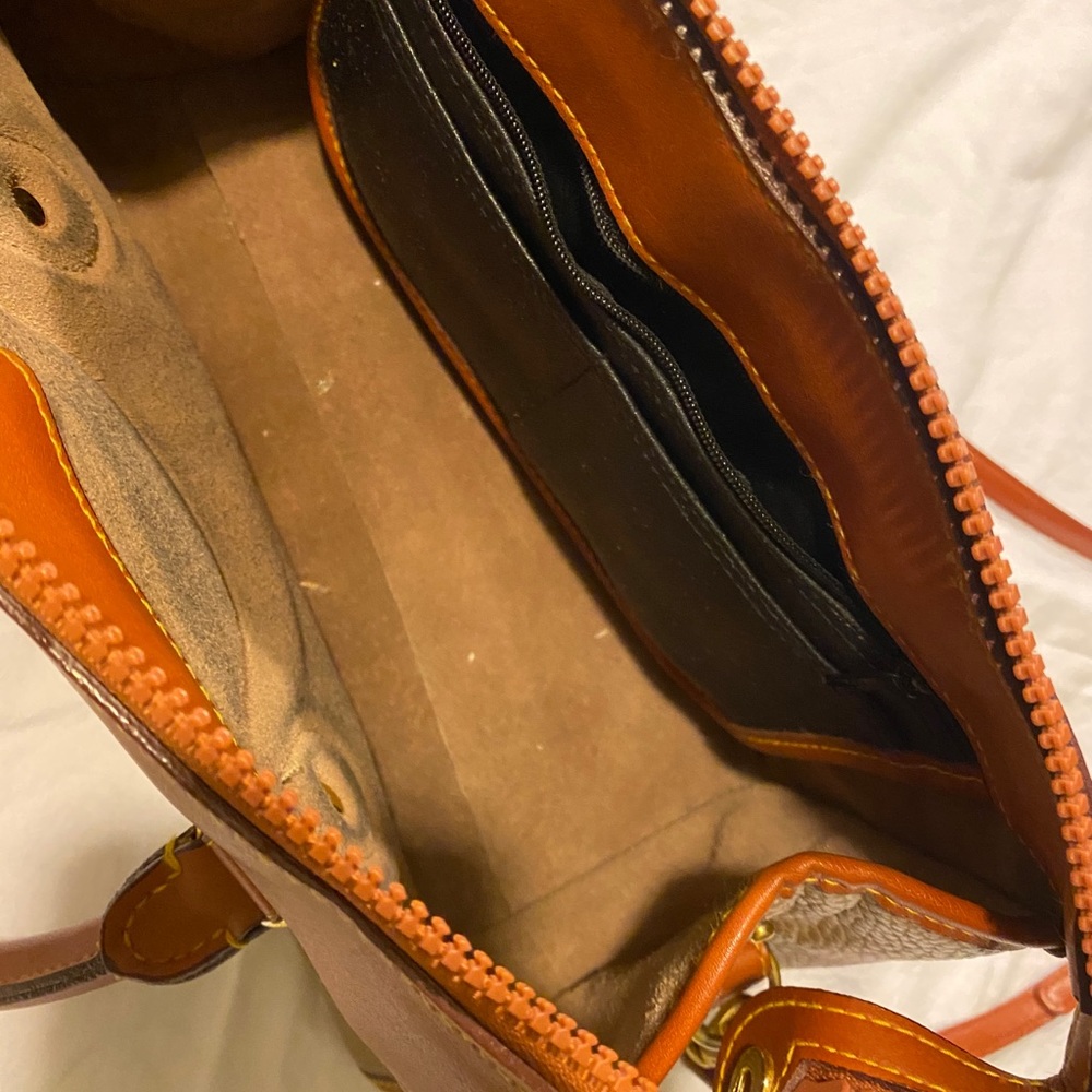 Handbag - Picture 7 of 7